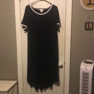 BLACK Lularoe Carly Sz XL EUC $27